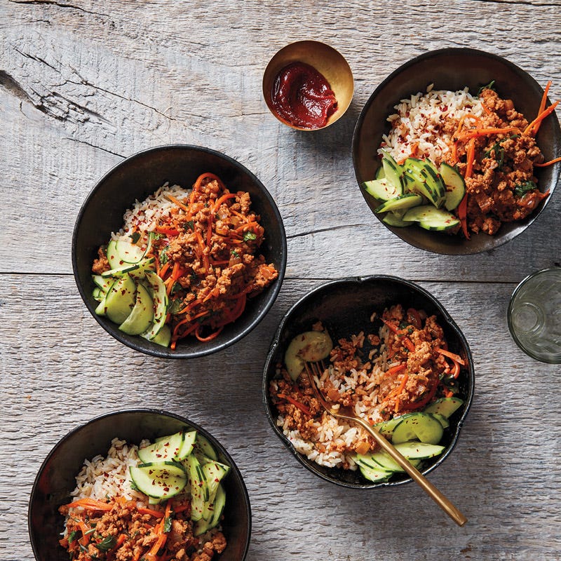 Koreanische Geflügel-Reis-Bowl