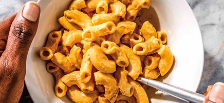 Vegan garlic mac & 'cheese'
