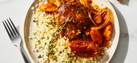 Brown stew chicken by Millie Peartree