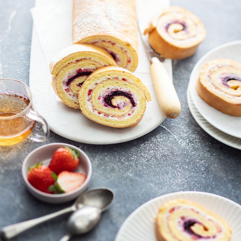 Roulé de fraises au cœur de cerise