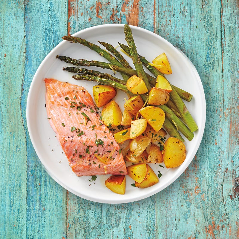 Roasted salmon and potato tray bake