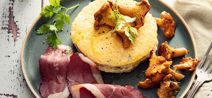 Fluffy pancakes aux girolles, magrets et huile de truffe