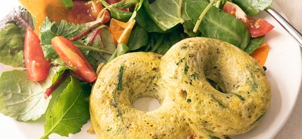 Zucchini-pesto doughnuts