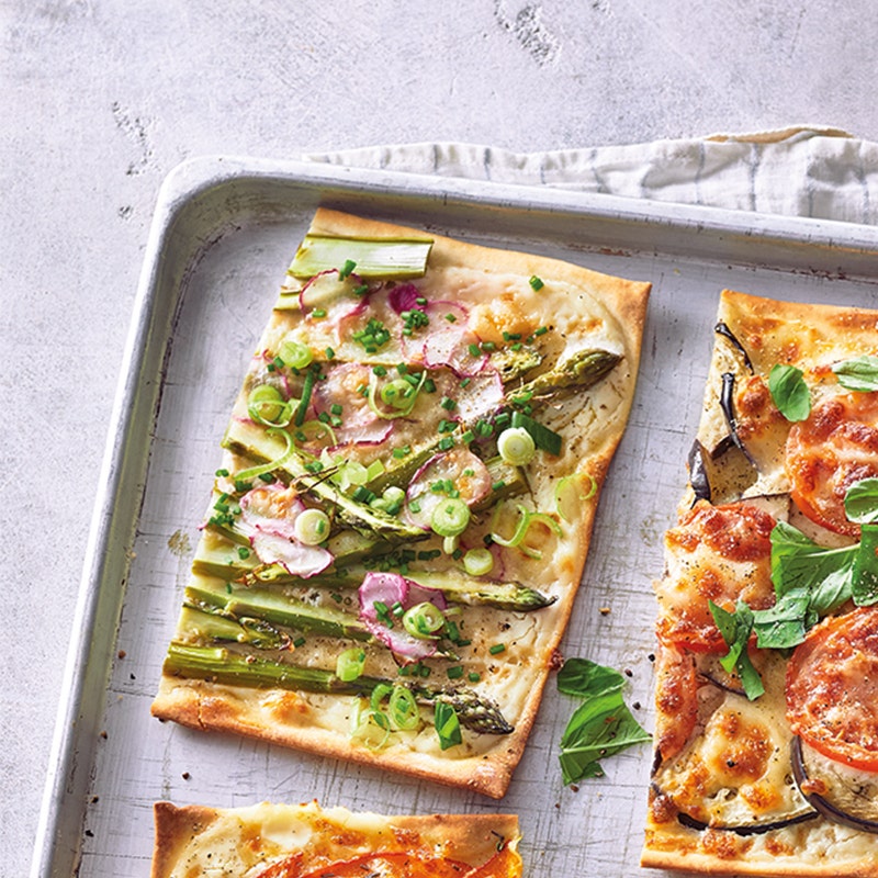 Spargelflammkuchen