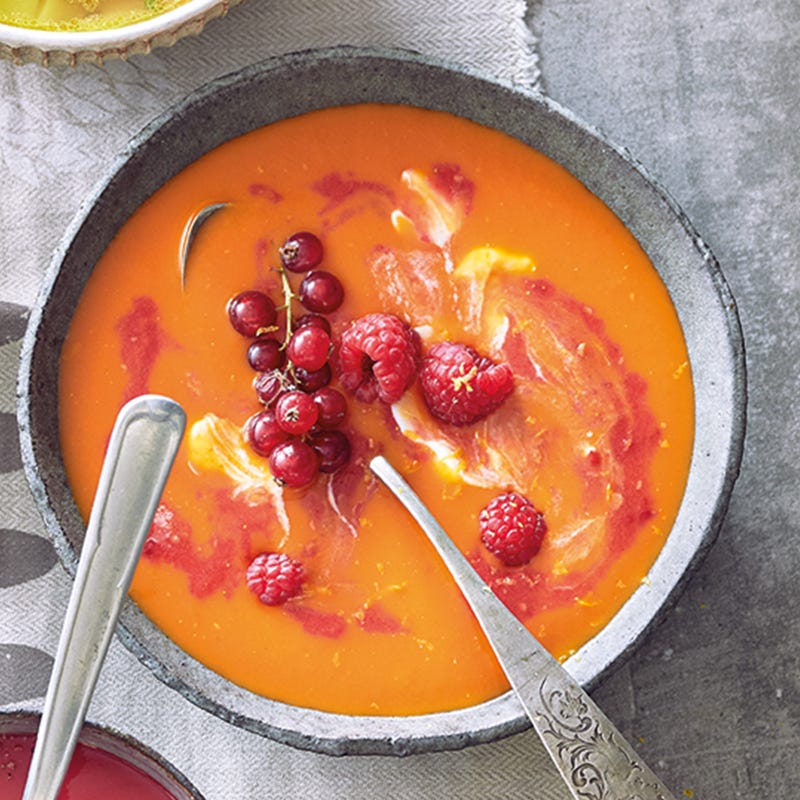 Tomaten-Beeren-Suppe