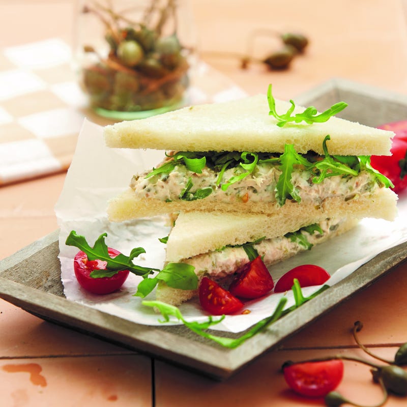 Foto van Tramezzini met tonijn en rucola door WW