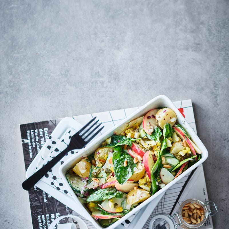 Aardappelsalade met appel en komkommer