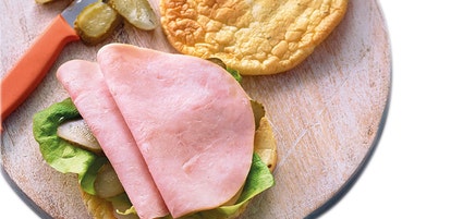 Sandwich pain nuage au filet de poulet
