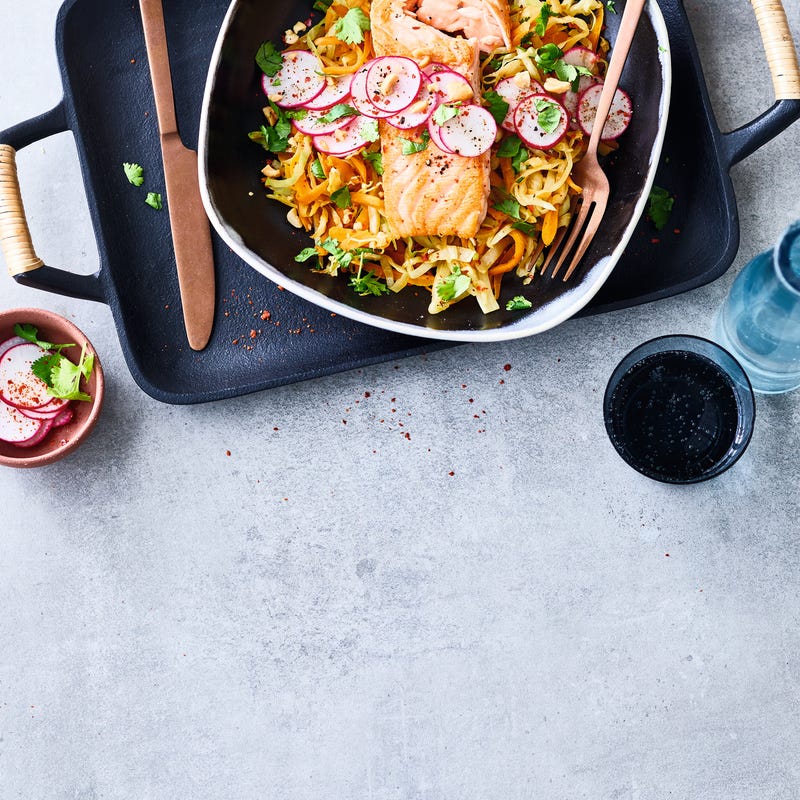 Lauwwarme Aziatische salade met zalm