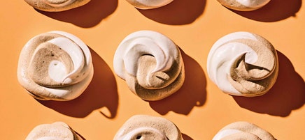 Cocoa swirl meringues