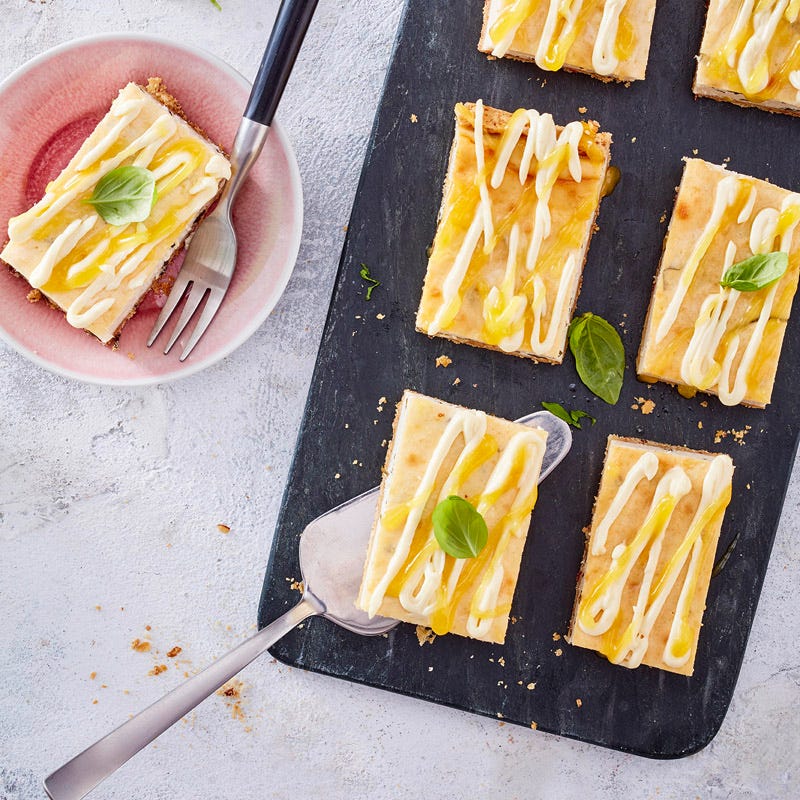 Basilikum-Zitronentarte mit Mandeln