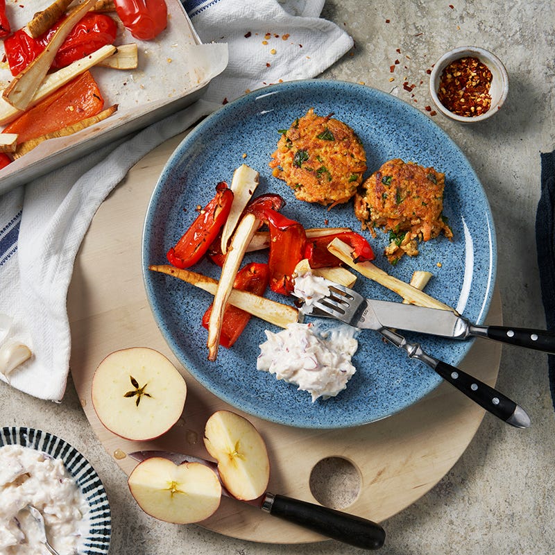 ViktVäktarna - Hirs- och morotsbiffar med rostade grönsaker och äppeltzatziki