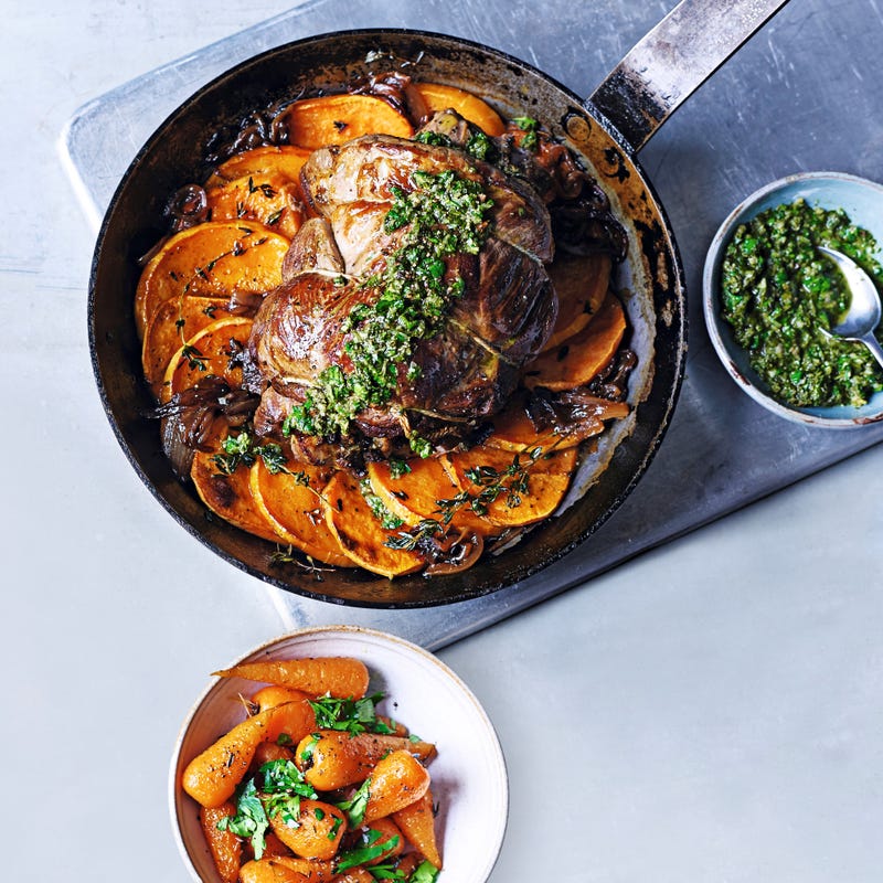 Photo de/du Gigot d’agneau fourré à la gremolata et patates douces à la boulangère par WW