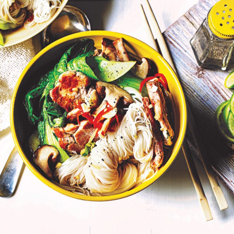 Photo de/du Nouilles asiatiques au porc par WW