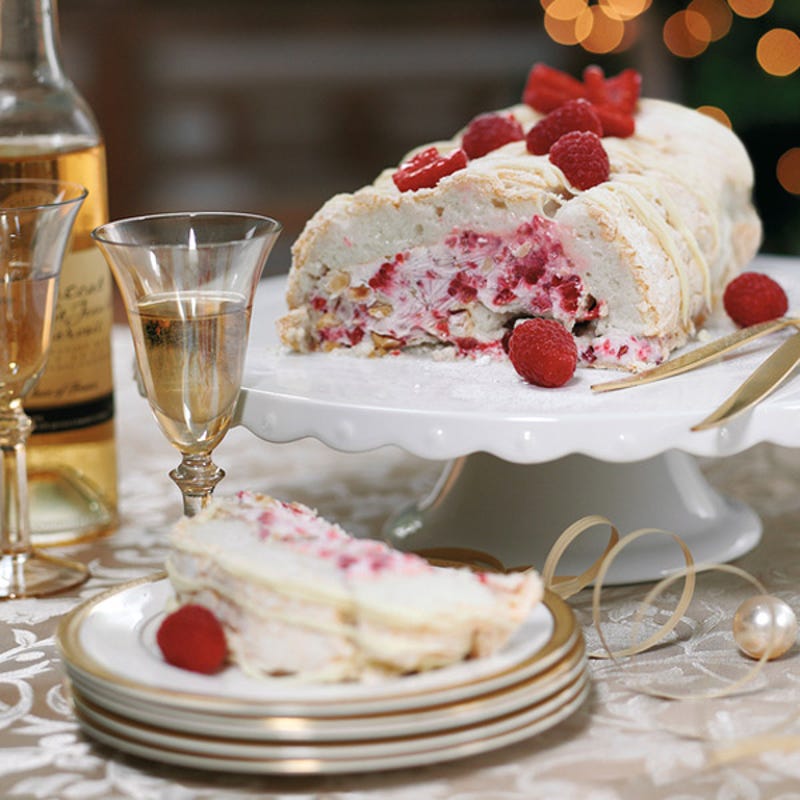 Photo de/du Bûche glacée aux framboises, noisettes et chocolat blanc par WW