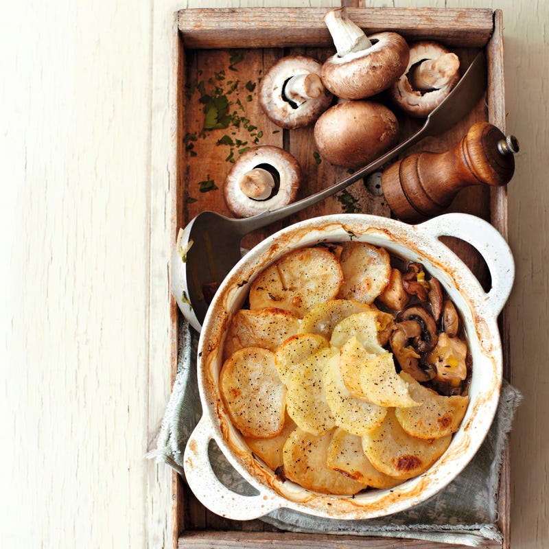 Photo de/du Gratin de pommes de terre, champignons, poireaux et poulet par WW