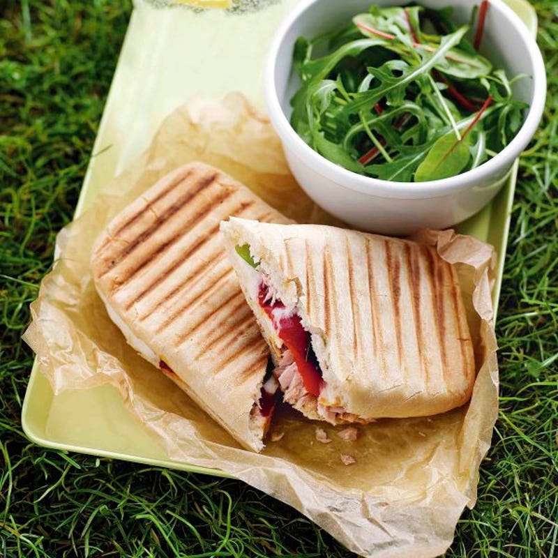 Photo de/du Panini au thon et au poivron rouge par WW