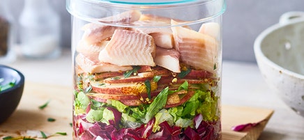 Salade poire-trévise avec truite fumée