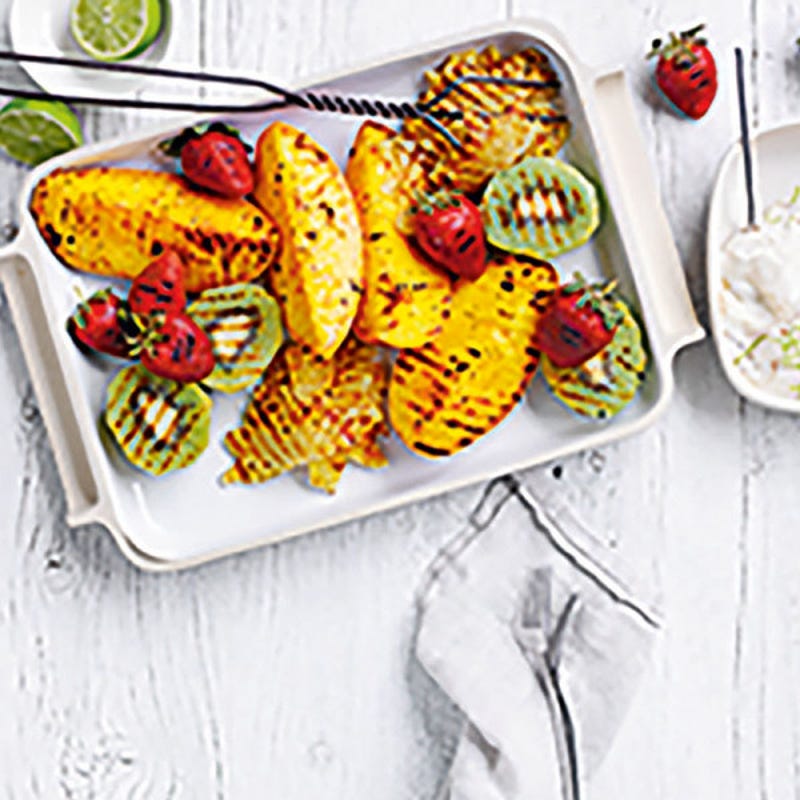 Photo de/du Fruits grillés au barbecue et yaourt au citron vert par WW