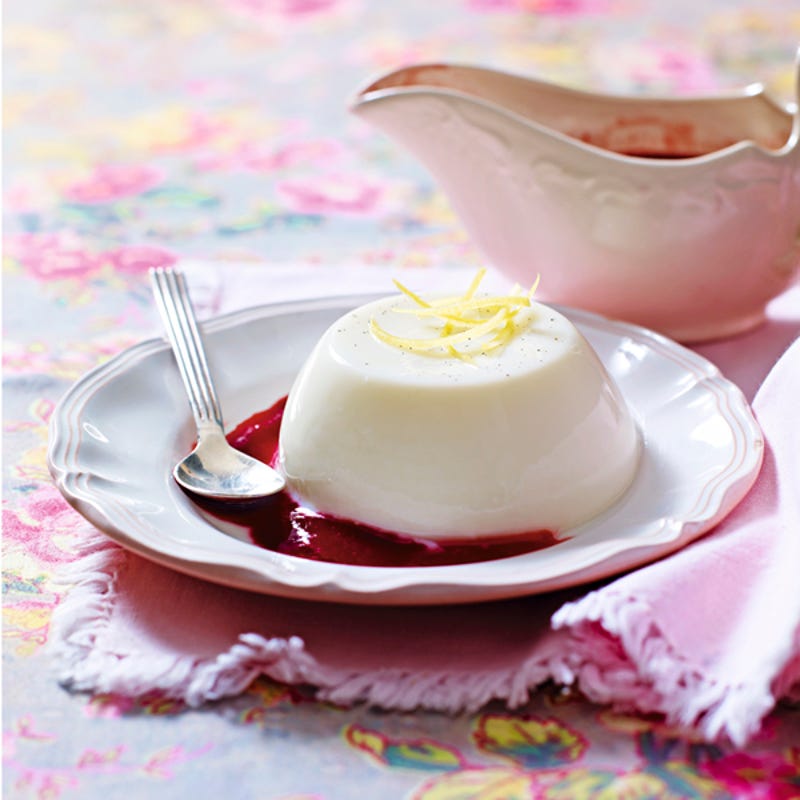 Photo de/du Panna cotta au citron et framboises par WW