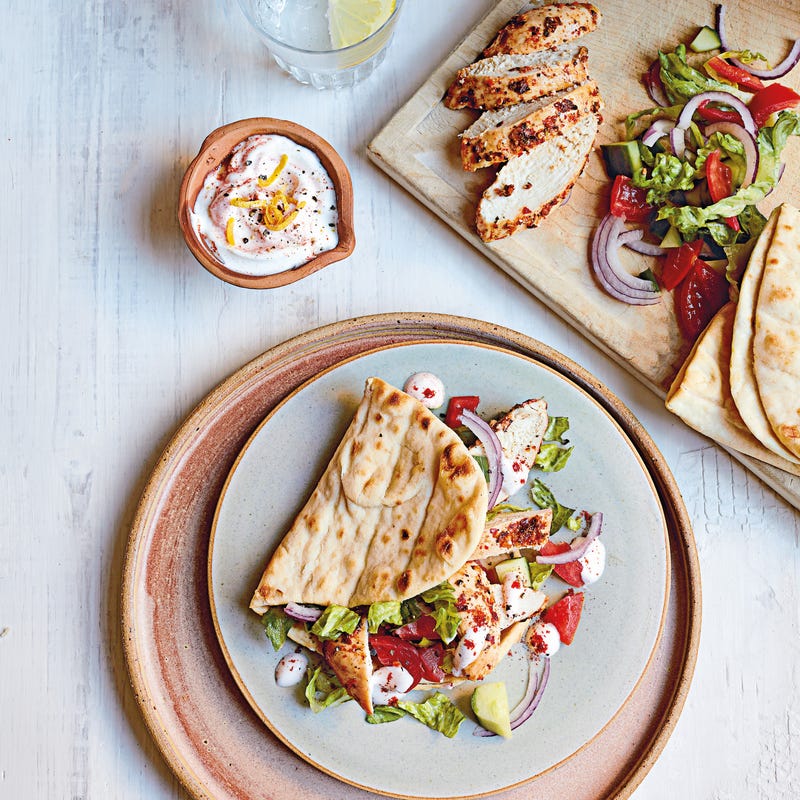 Foto van Pitabroodjes met kip piri-piri en salade door WW