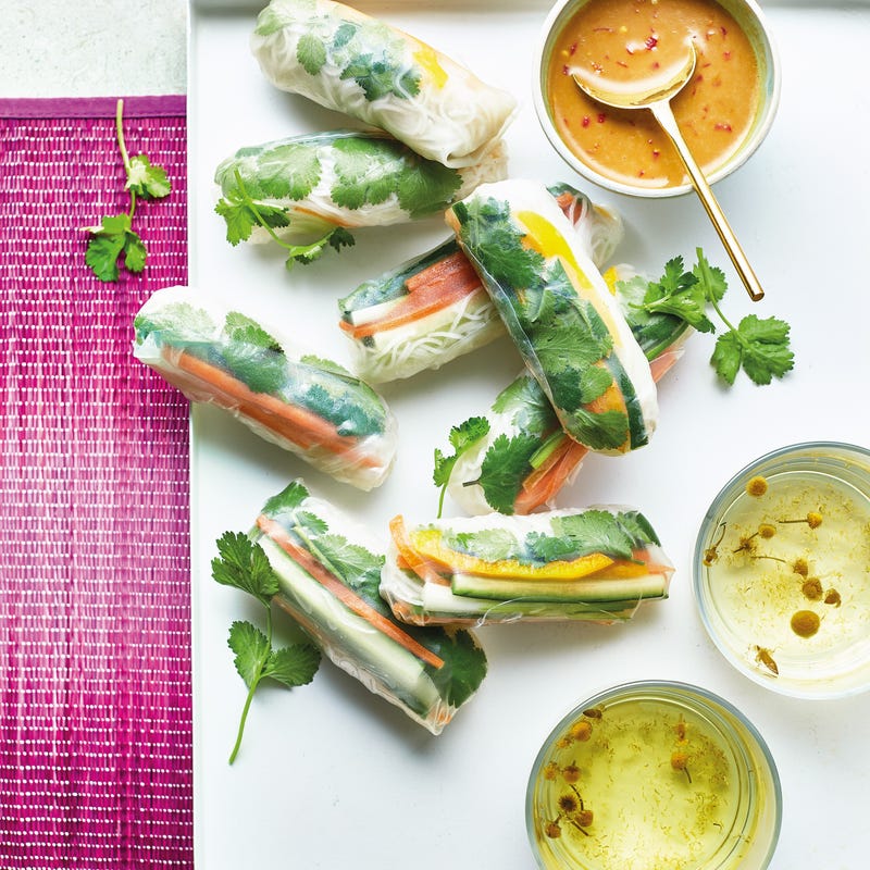 Foto van Vietnamese rijstrolletjes met pindadip door WW