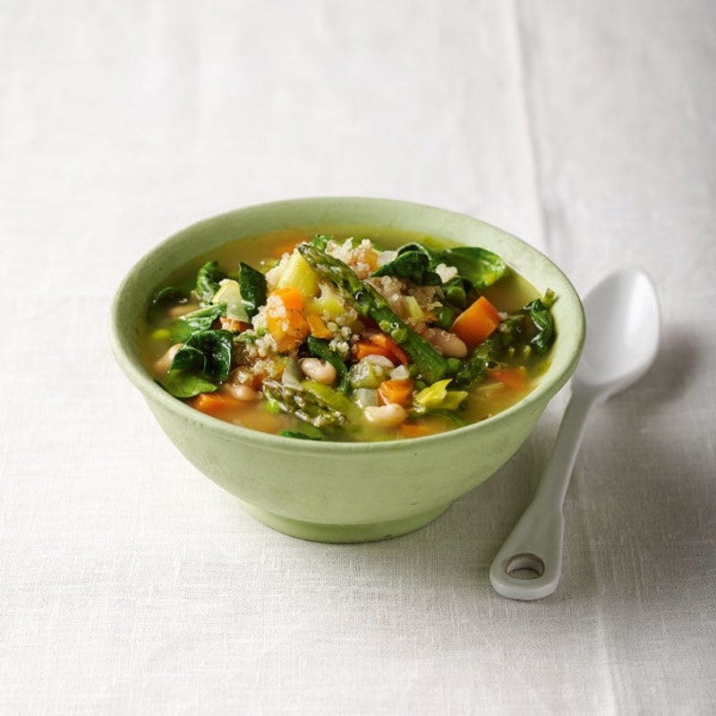 Photo de/du Minestrone aux asperges, sauce au basilic par WW