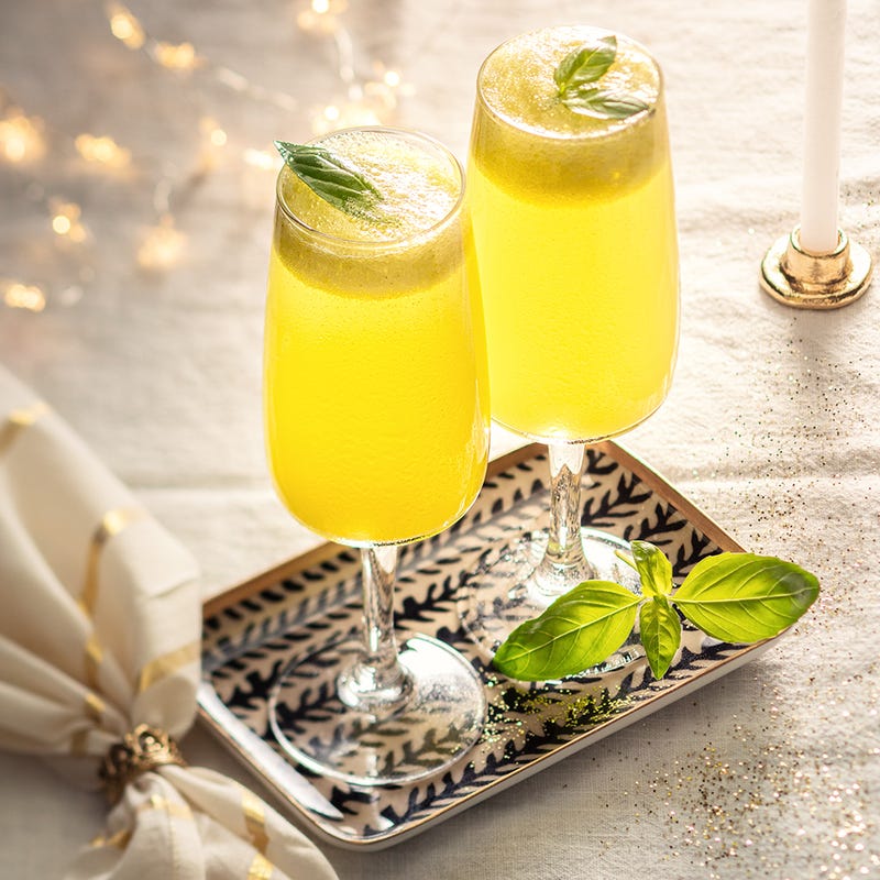 Cocktail sans alcool ananas-basilic