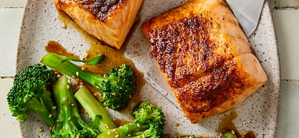 Air-Fryer Spice-Rubbed Salmon