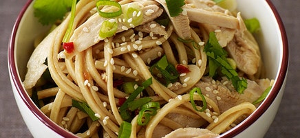 Sesame noodles with chicken