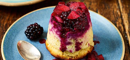 Pear and blackberry sponge puddings