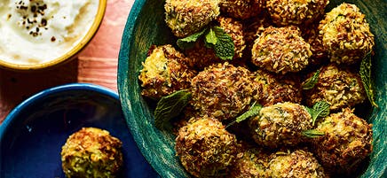 Zucchini bites with feta dip