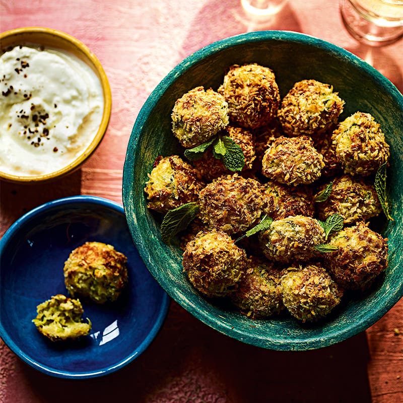 Zucchini bites with feta dip