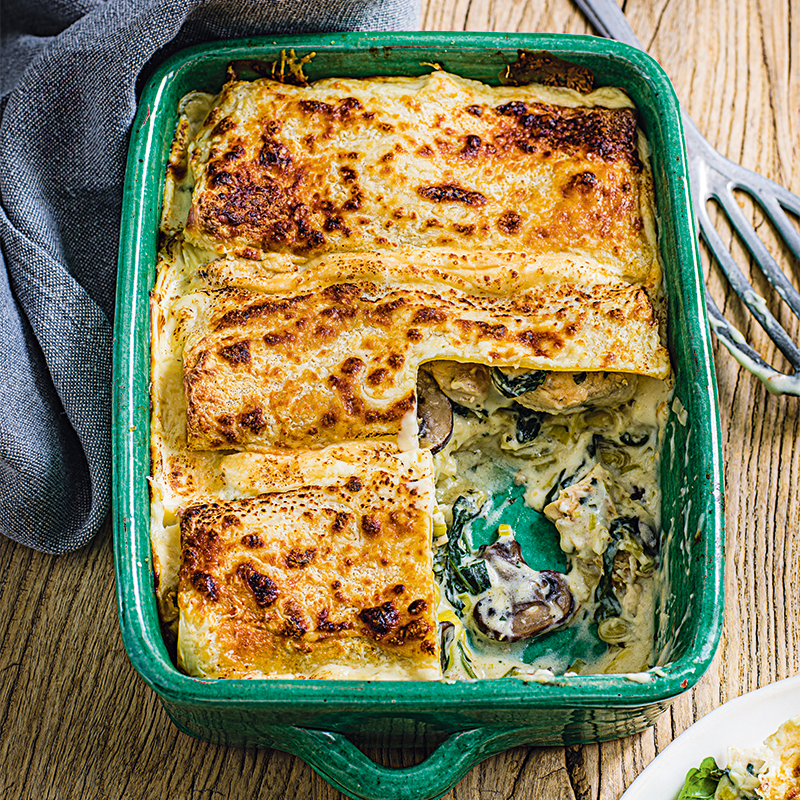 Photo of Creamy chicken and mushroom lasagne by WW