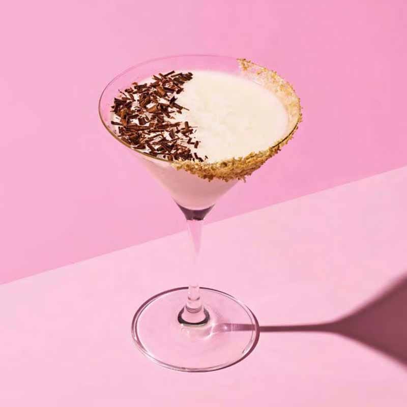 Photo de Martini au chocolat et aux noisettes avec rebord à la noix de coco par WW