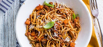 Lentil spaghetti with beef ragu