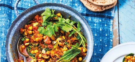 Curry de pois chiches, épinards et champignons