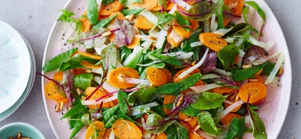 Kohlrabi-Karotten-Salat mit Apfeldressing