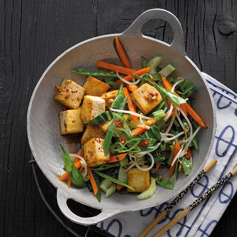 Foto van Aziatische roerbakschotel met knoflooktofu door WW