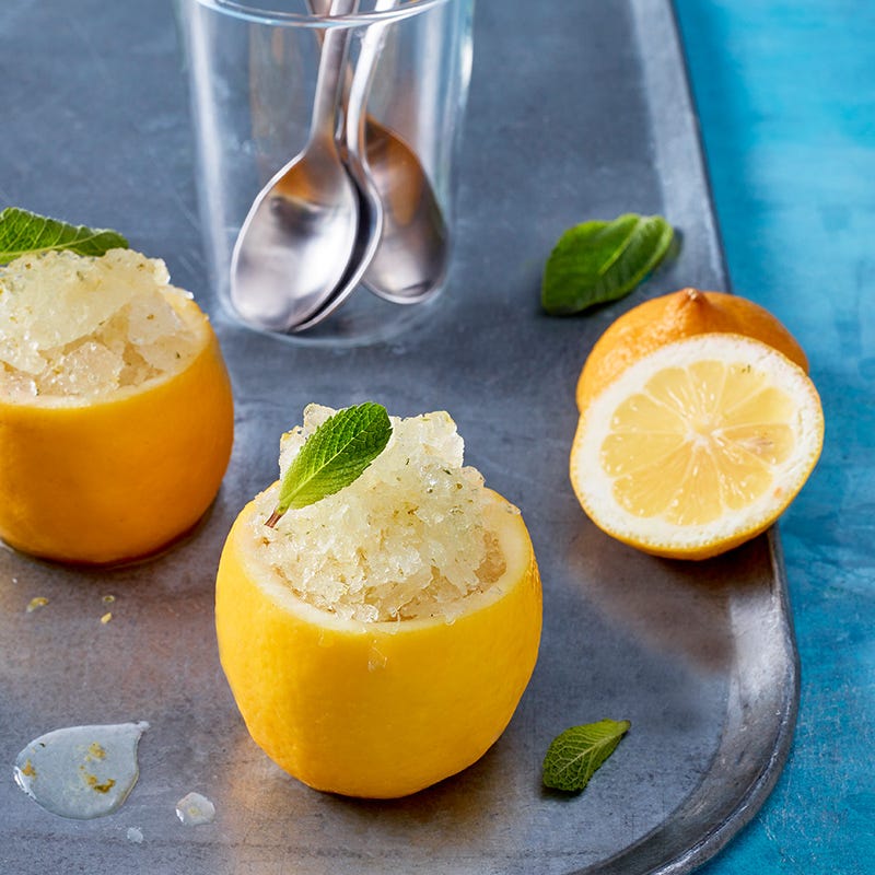 Zitrus-Granita mit Minze