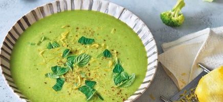Broccoli-doperwtensoep met munt