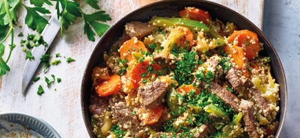 Couscous met biefstuk en muntyoghurt