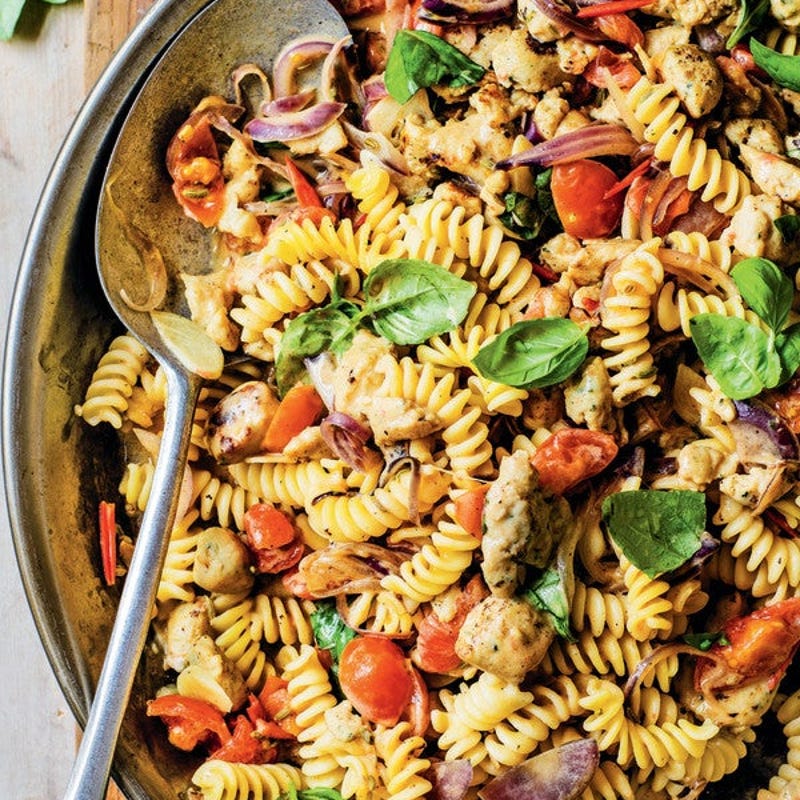 Foto van Fusilli met kippenworst & kerstomaten door WW