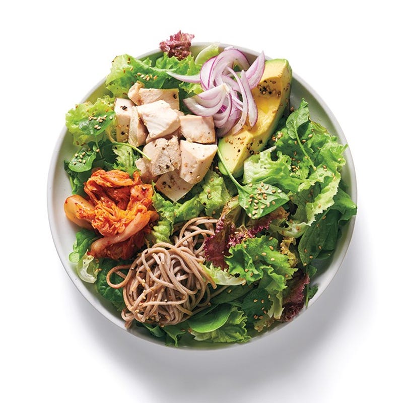 Foto van Aziatische kip met sobanoedelse door WW