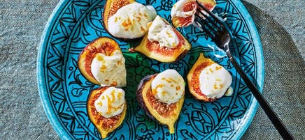 Figues arrosées de miel chaud aux agrumes
