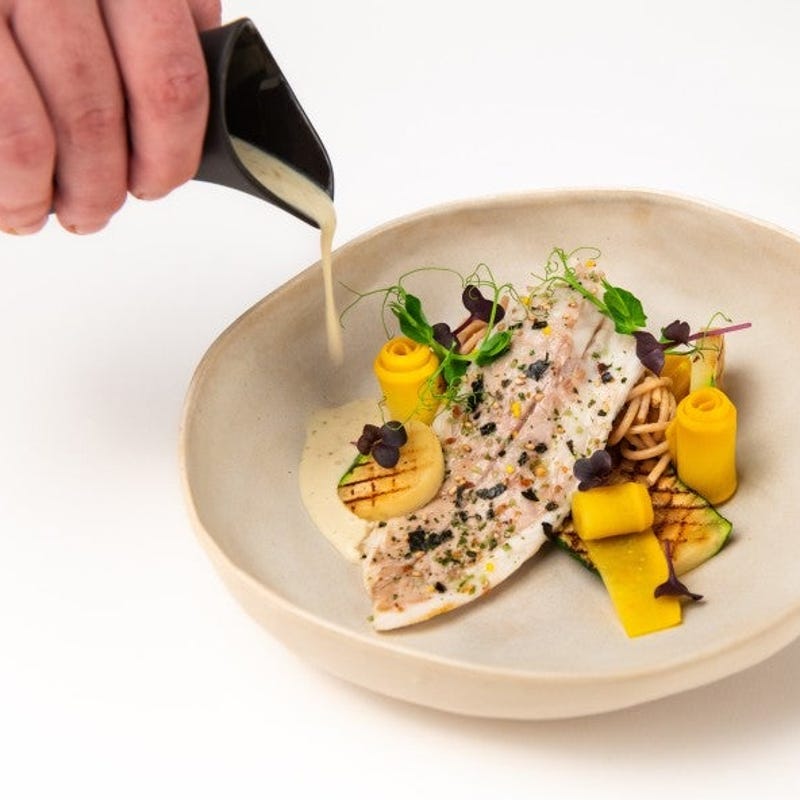 Foto van Anne-Sophie's Zeebaars met gegrilde courgette en saus van zeewier door WW