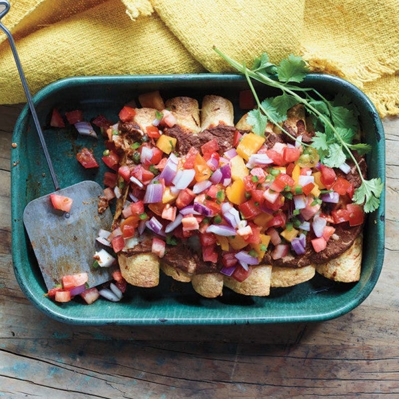 Photo de Enchiladas aux haricots, au fromage et aux piments poblanos par WW