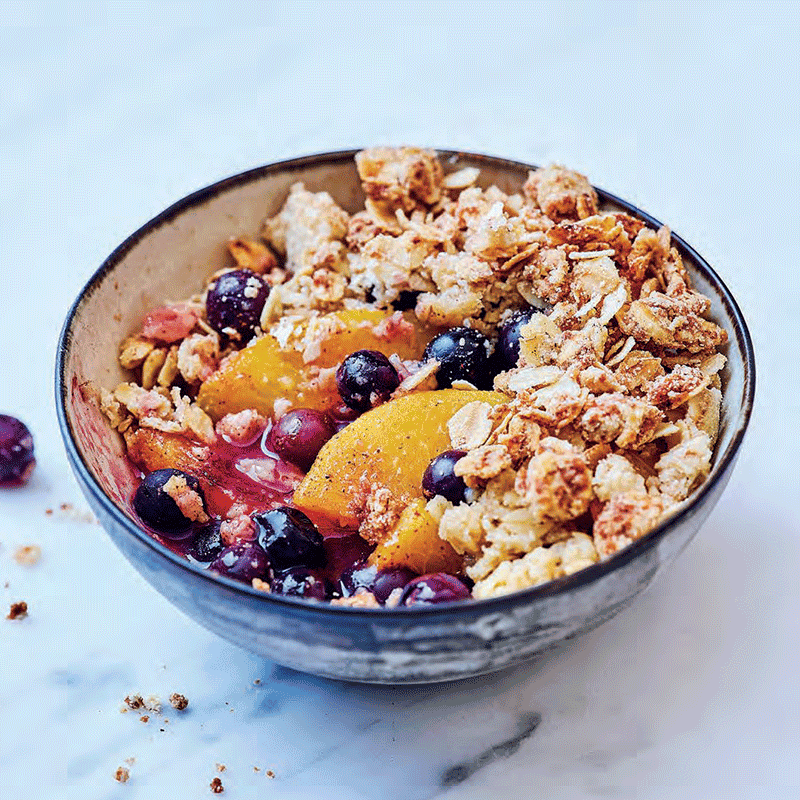 Peach and blueberry crumbles