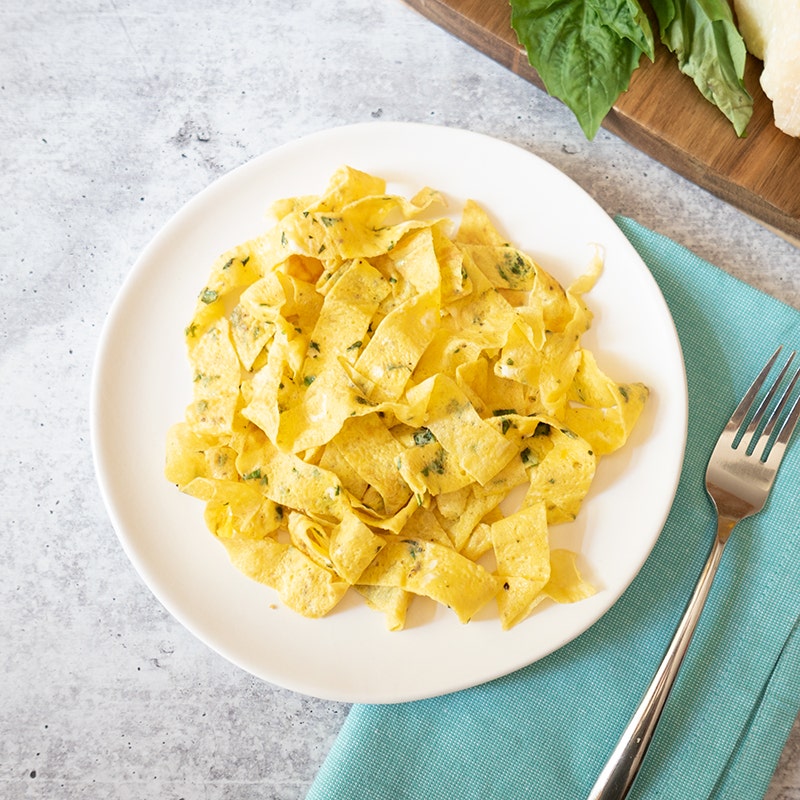 Pesto egg noodles