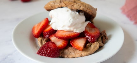 Chocolate cloud bread strawberry shortcakes
